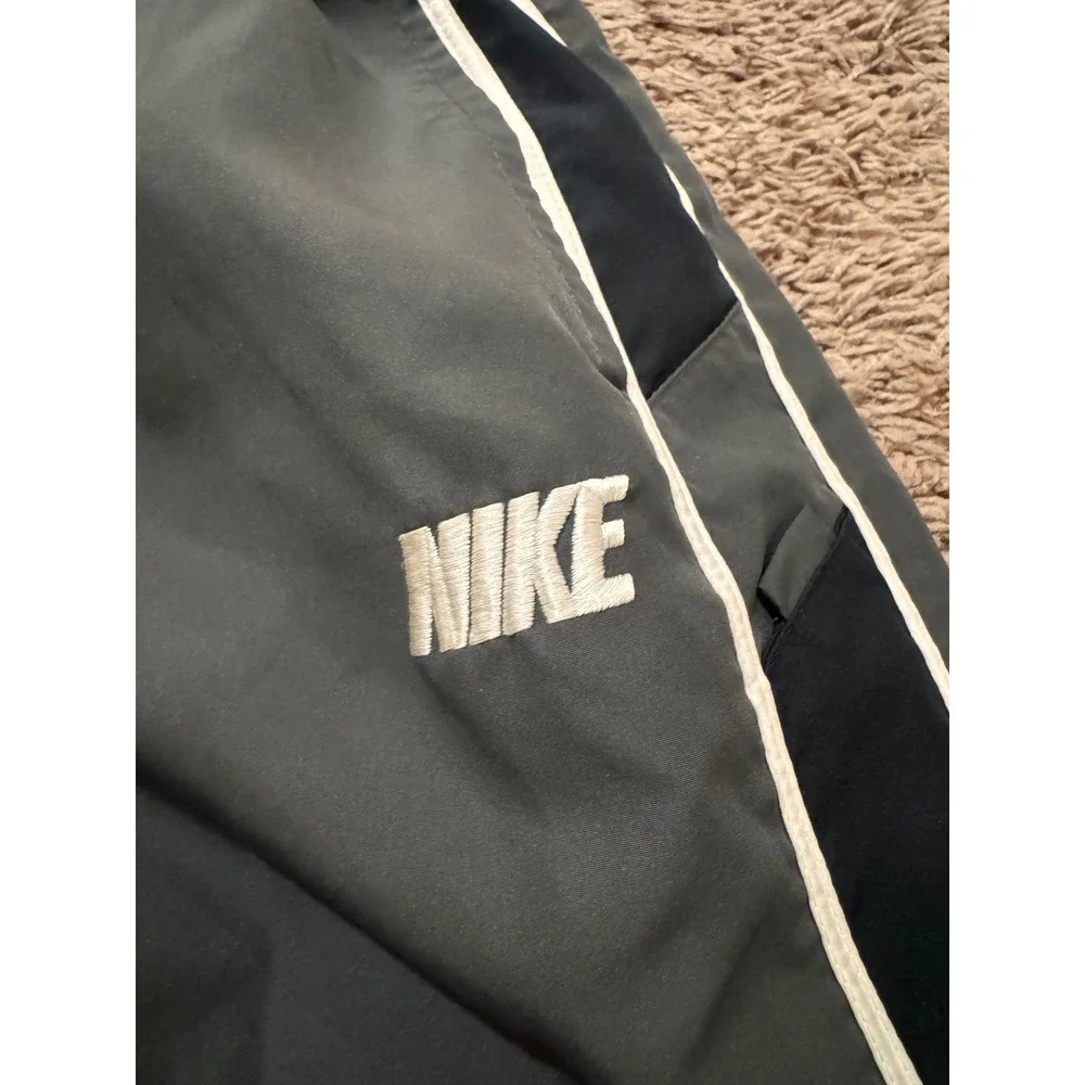 Nike Joggers Boys Medium Track‎ Pants Gray White Stripe Athletic